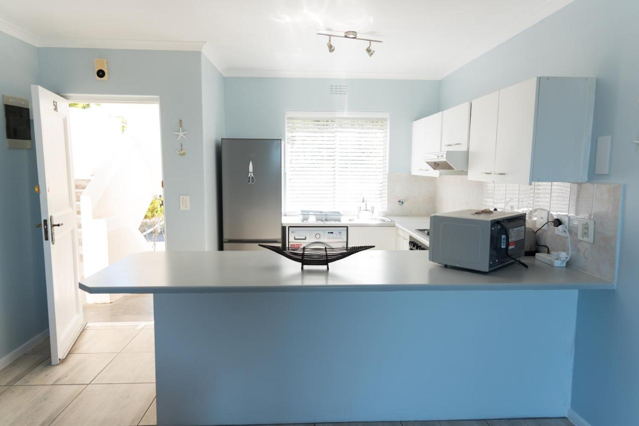 Whale View Self Catering Apartment ヘルマナス エクステリア 写真